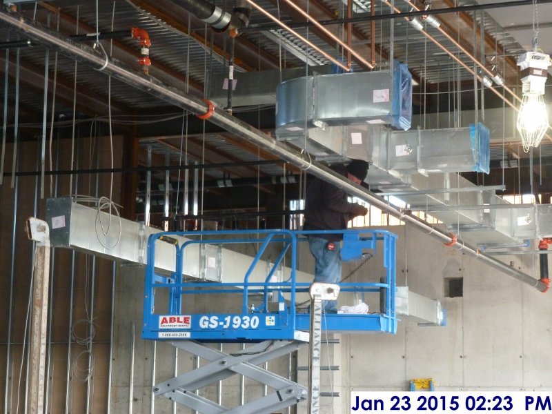 Installing sprinkler branches and heads at the 4th floor Facing East